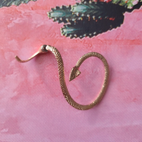 Snake Ear Cuff - Picture 3 of 5